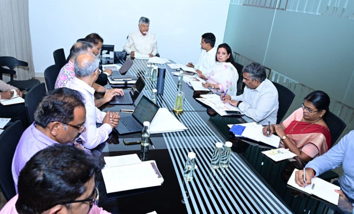 కోటి కుటుంబాలకు ఆర్థిక భరోసా.. సీఎం చంద్రబాబు అధ్యక్షతన సెర్ప్, మెప్మా కీలక సమీక్ష!